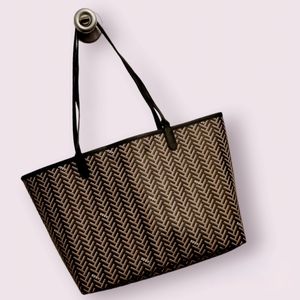 DKNY tote bag with pouch